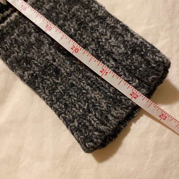 Aritizia Knit Sweater - Picture 8 of 9